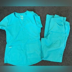 Barco NG SCRUB SET TEAL SMALL TOP XSMtall pants.